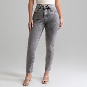 Sawary Women’s Size 42 Light Gray Butt Lifting Shape Up Stretch Jeans Waist 28